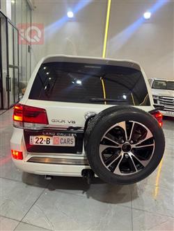 تويوتا لاندكروزر